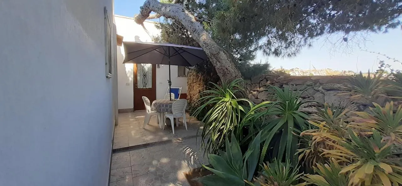 Villa La Torretta à Favignana 0*,